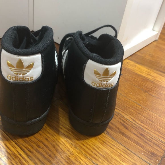 Adidas classic high top sneakers - Picture 2 of 3